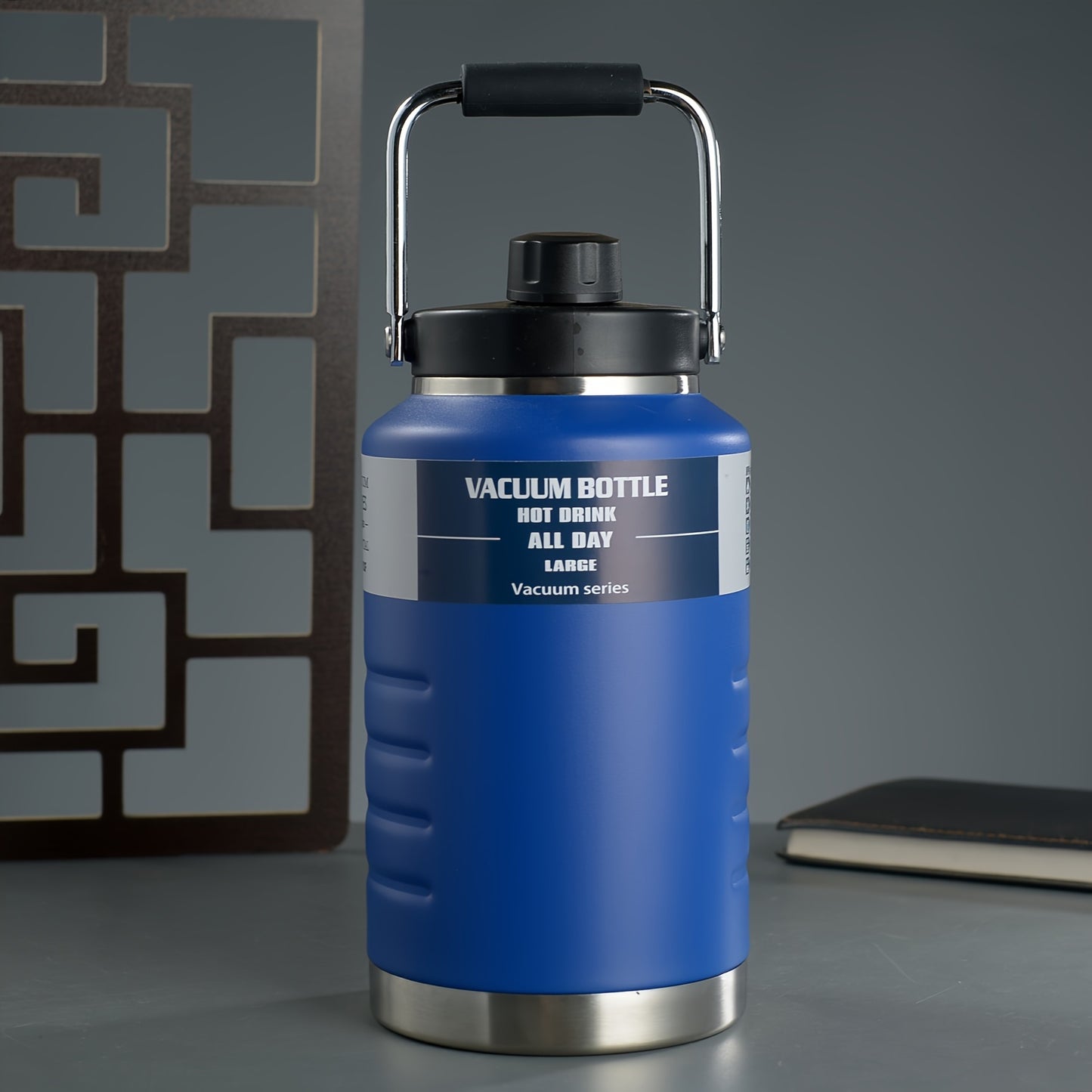 Stainless Steel Insulated Vacuum Bottle 2000ml with Magnetic Lid