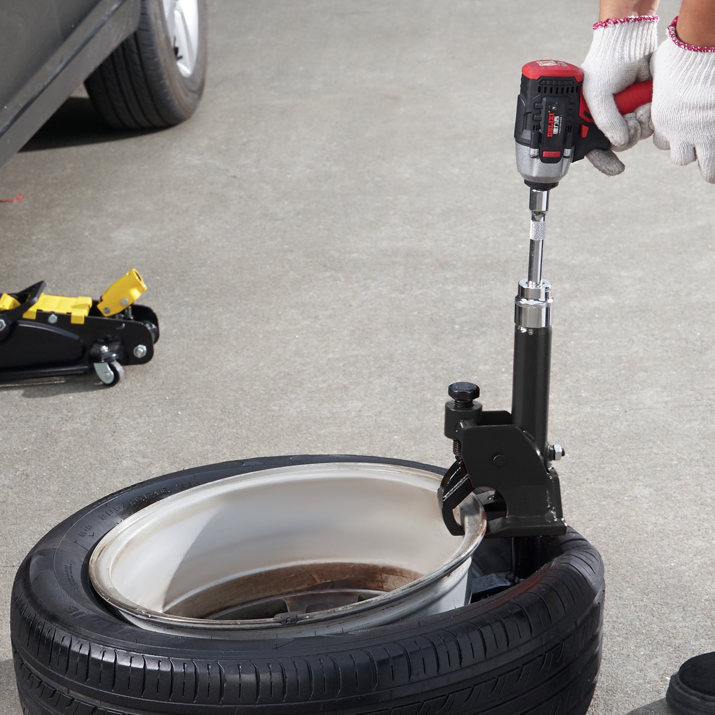 Heavy-Duty Manual Tire Lever Tool