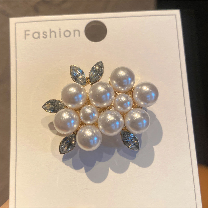 Gorgeous 10-piece brooch set