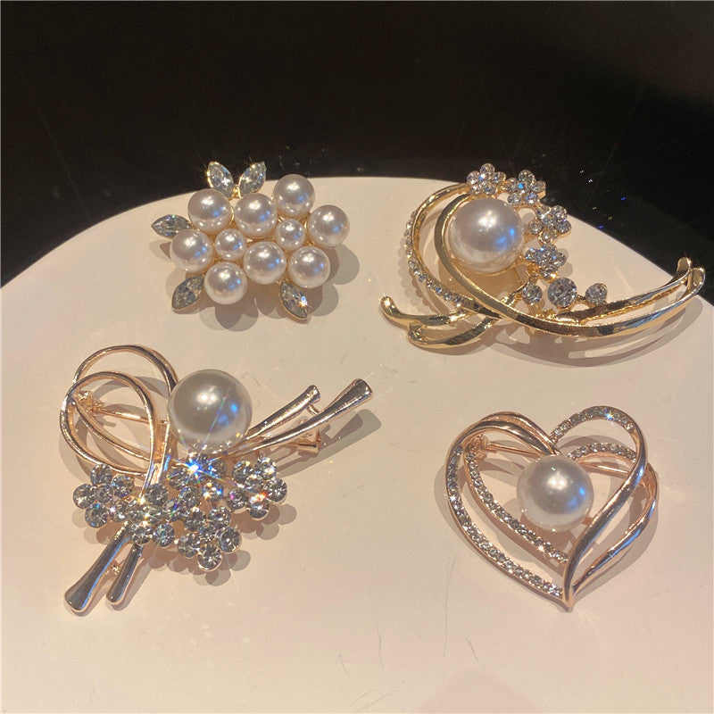 Gorgeous 10-piece brooch set