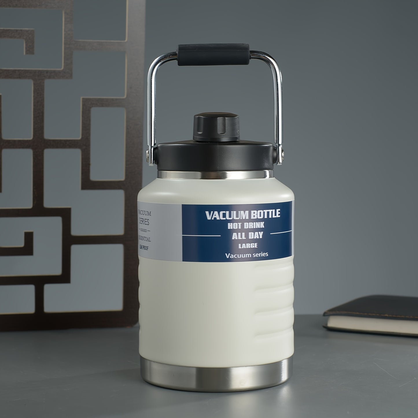 Stainless Steel Insulated Vacuum Bottle 2000ml with Magnetic Lid