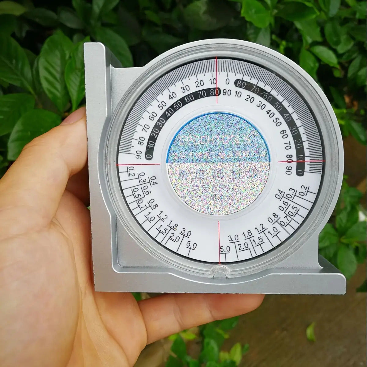 High-Precision Magnetic Angle Finder