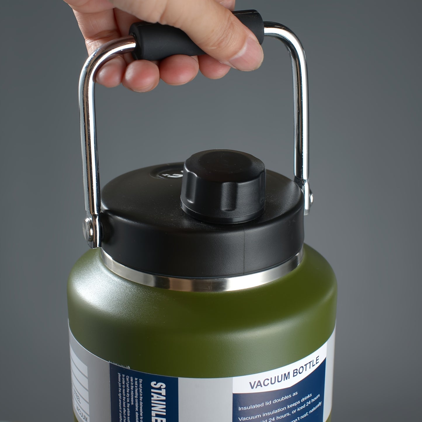 Stainless Steel Insulated Vacuum Bottle 2000ml with Magnetic Lid