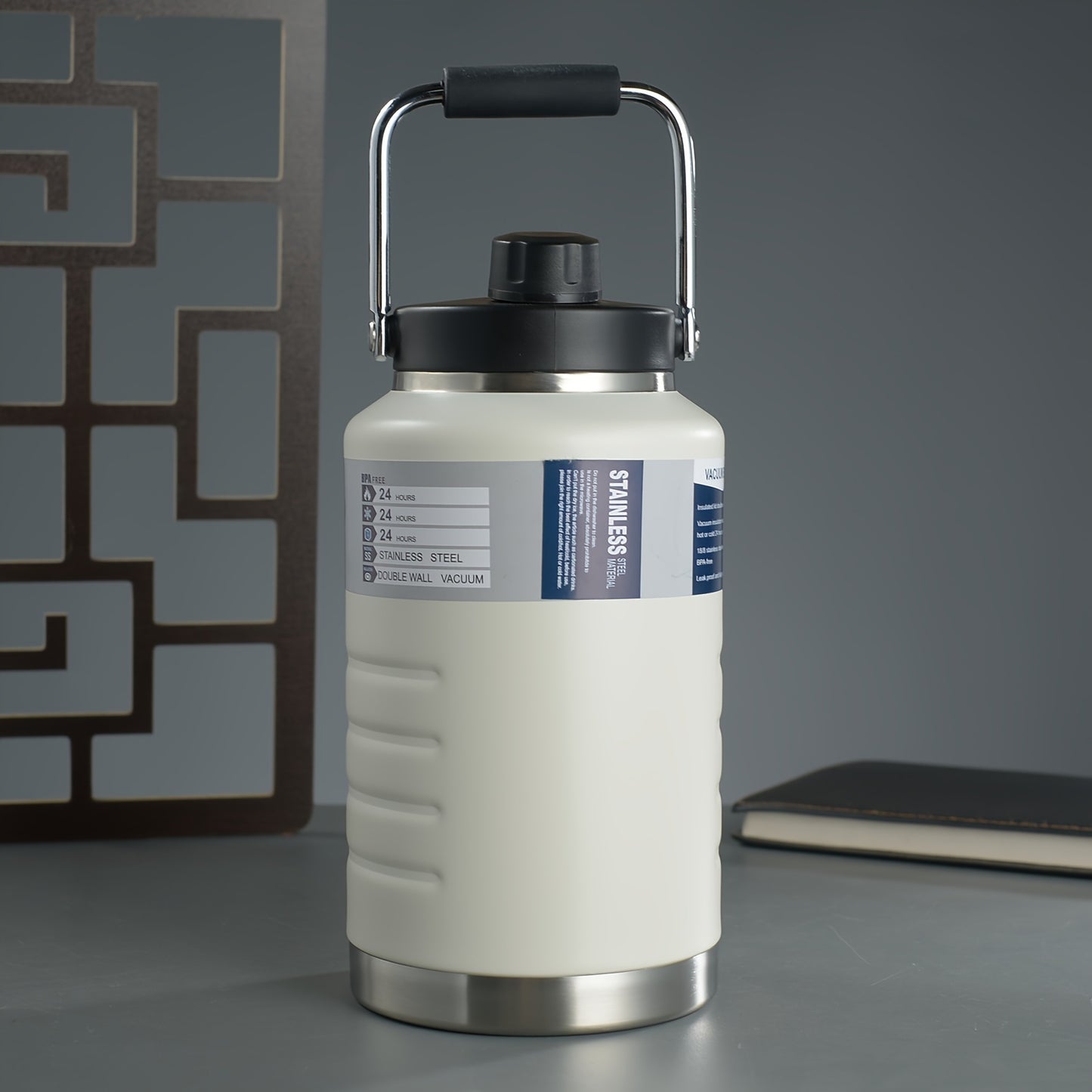 Stainless Steel Insulated Vacuum Bottle 2000ml with Magnetic Lid