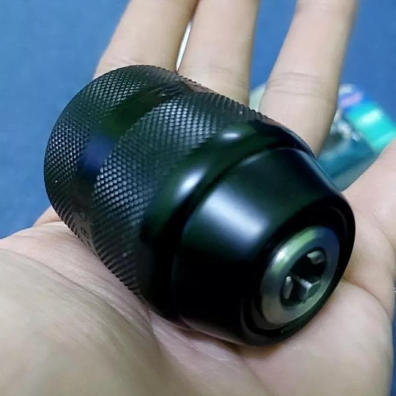 Threaded interface full metal hand-tight drill chuck